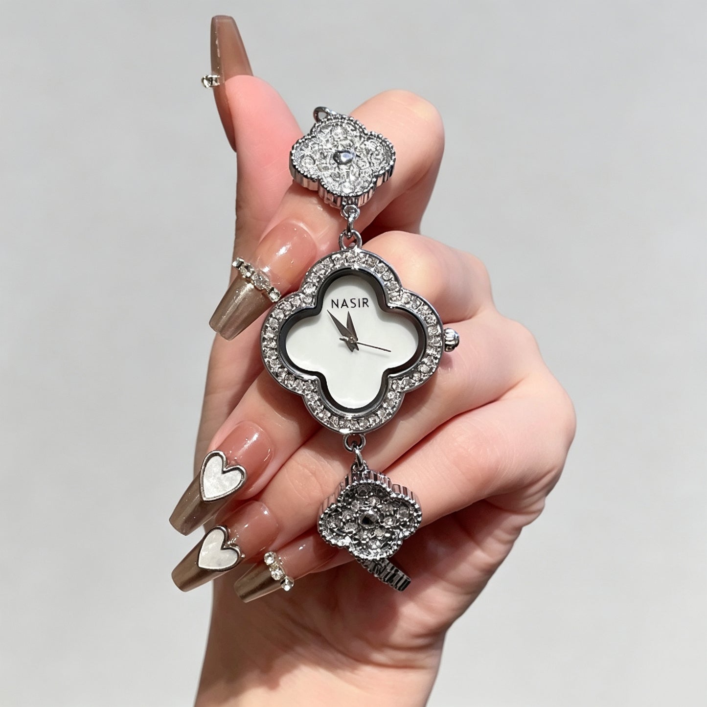 🍀Vierblättriges Kleeblatt Armbanduhr. Trag dein Glück. ✨Glänze jeden Moment.✨